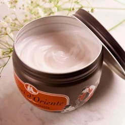 Tesori d'Oriente crema de corp Floare de Lotus si Unt de Shea 300 ml